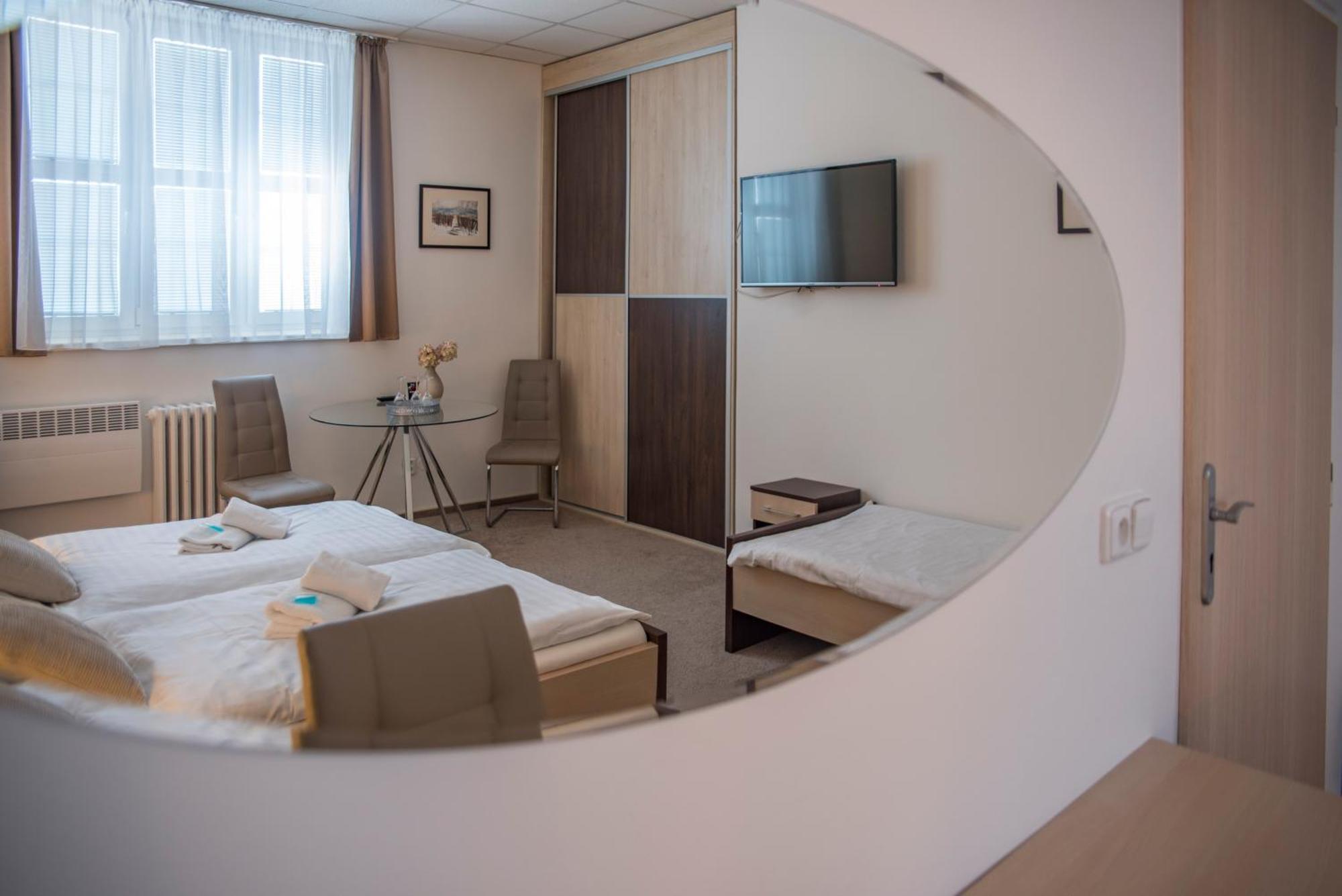 Classic Apartmany Trinec Dış mekan fotoğraf